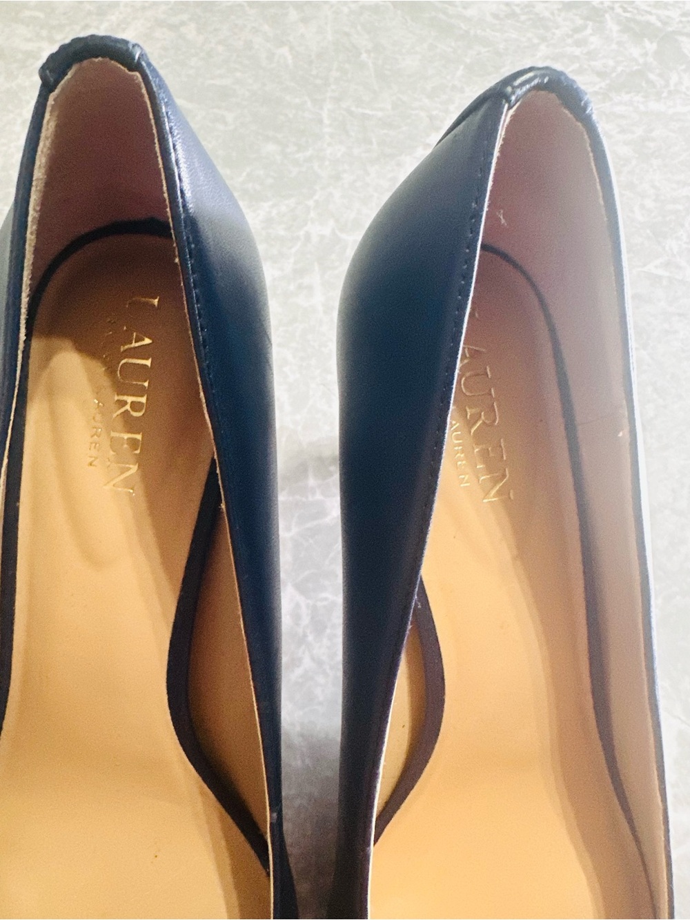 Lauren Ralph Lauren Womens Pumps Size 8B Navy Leather Slip-On Kitten Heel - Picture 10 of 10